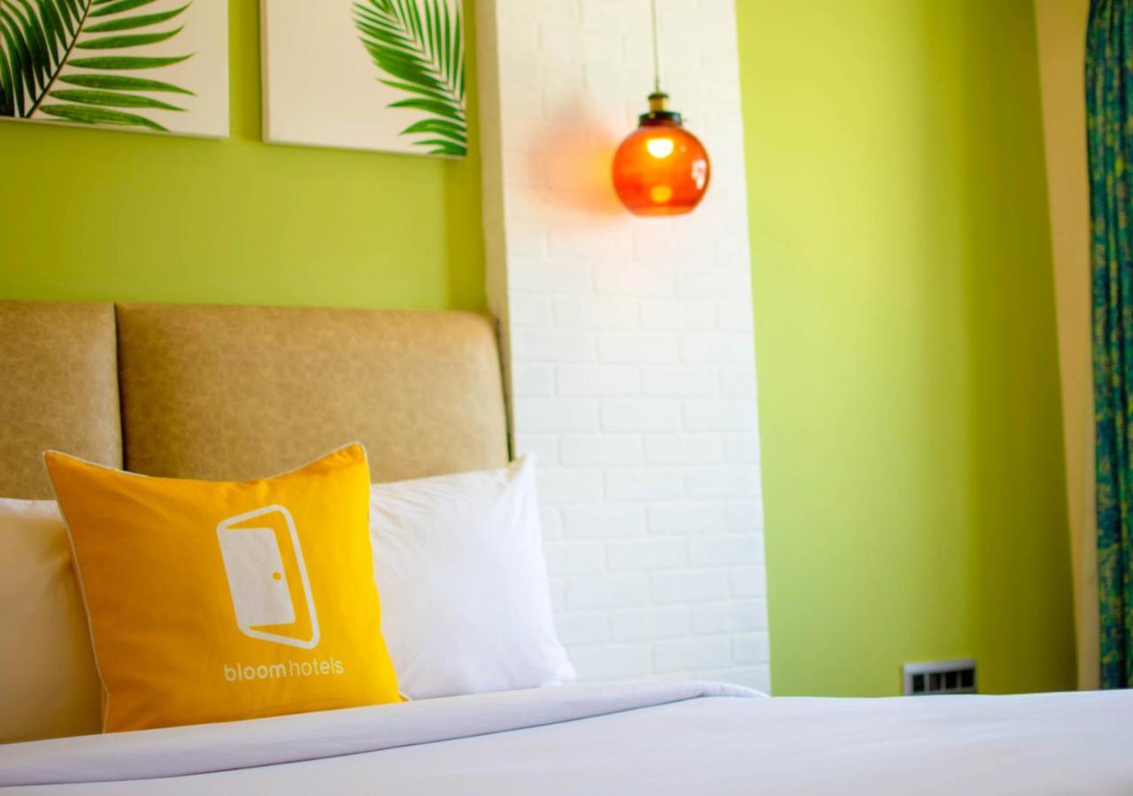 Bloom Hotel - Gachibowli Гайдарабад Екстер'єр фото